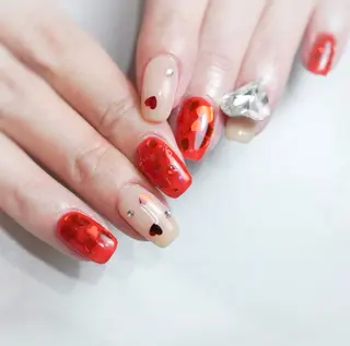 ミディアム Re nail所属・Re nailのネイルデザイン