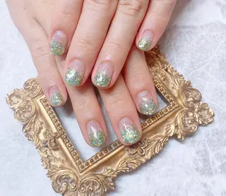 ネイル マジックミラー所属・マジック ミラーのネイルデザイン