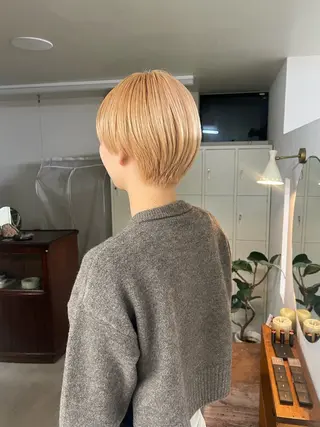 ショート カラー 小林 美咲のヘアスタイル