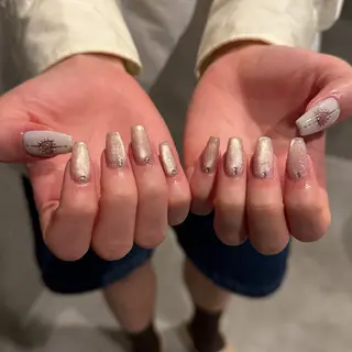 ネイル 𝐫𝐚𝐢 𝐧𝐚𝐢𝐥の眉毛・アイブロウイメージ