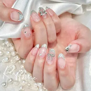 ネイル RAFFINE 月🦋🩵のネイルデザイン