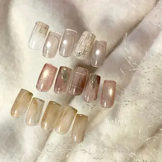 ミディアム balmy. ITSUKI🕊️のネイルデザイン