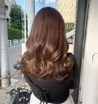 ロング カラー 透明感/オリーブ/ グレージュ/YUKAのヘアスタイル