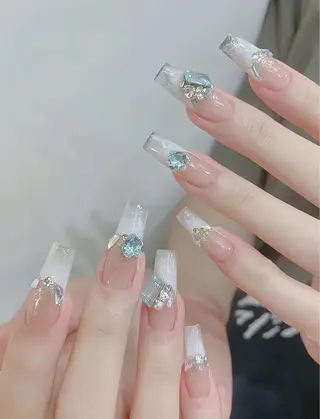 ロング 🌈 Laule'aのネイルデザイン