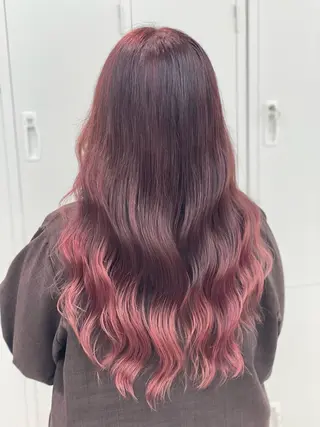 ロング カラー ショーヤ/ブリーチ /バレイヤージュのヘアスタイル