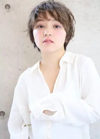 ショート 🌼こやま かおり🌼のヘアスタイル