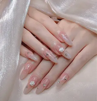ネイル yuri nail salon所属・Yuri ユリのネイルデザイン