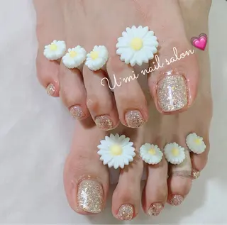 ネイル U·Mi nail salon所属・U·Mi 上野御徒町容のネイルデザイン
