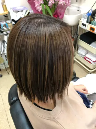 ショート カラー ヘアサロン モカ所属・石塚 浩のヘアスタイル