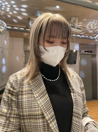 セミロング カラー 艶ハイトーン👑♡ NATSUKIのヘアスタイル