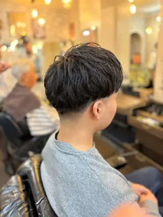 ミディアム メンズ ヘアーサロンラムール所属・AKI ーのヘアスタイル
