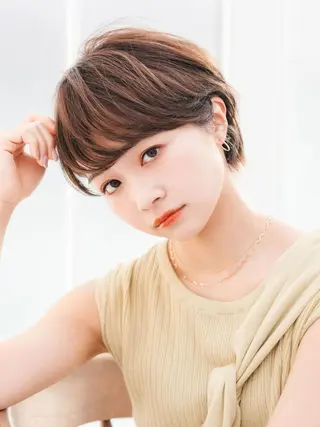 ショート カラー ネイル "オトナ髪”/ LAKA TOCCAのヘアスタイル