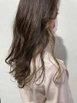 ロング レイヤーカット/ 透明感カラーmikuのヘアスタイル