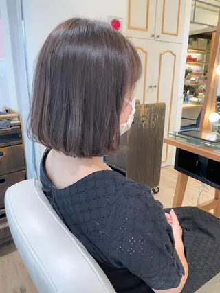 ショート ボブ ブリーチ/miinaのヘアスタイル