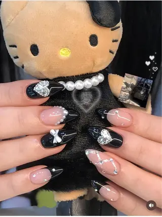 ネイル Mew_Sanie所属・Sanie Salonのネイルデザイン