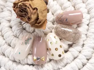 ネイル へぜリヒ ·もものネイルデザイン