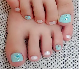 ネイル 🍒当日もOK🍒 𝑳𝑼𝑵𝑨花井のネイルデザイン