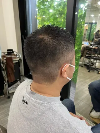 ショート メンズ 韓国風　くすみカラー パーマKOUKIのヘアスタイル