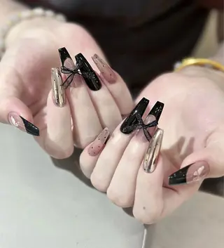 ネイル 🌈 Laule'aのネイルデザイン