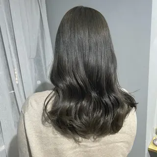ロング カラー akane/ベージュ /オリーブ/ブラウンのヘアスタイル