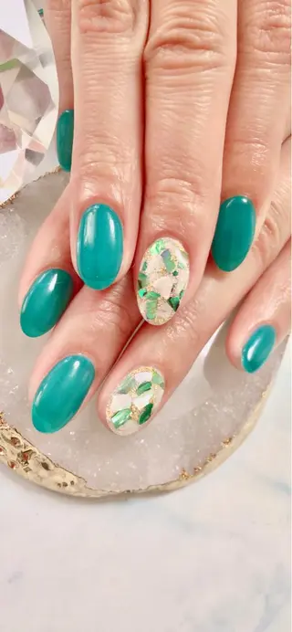 ミディアム カラー キッズ ネイル マツエク・マツパ 💎ビューティサロン 湘南　RIRAN💎のネイルデザイン