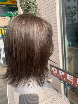 カラー AQUA 平田真一のヘアスタイル