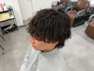 パーマ メンズサロンww by fifth西梅田店所属・外屋敷 航のヘアスタイル