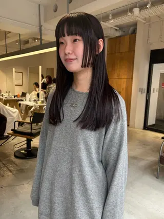 ロング mio／ 大阪美容室のヘアスタイル