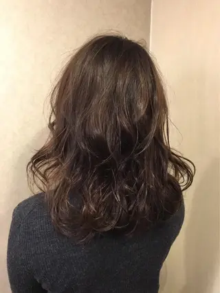 ミディアム カラー 指名支持率NO.1 スタイリストのヘアスタイル