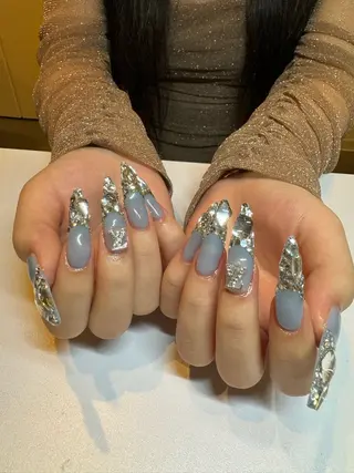 ネイル 濱岡 咲のネイルデザイン