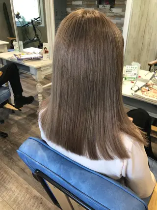 セミロング カラー KOU コウのヘアスタイル