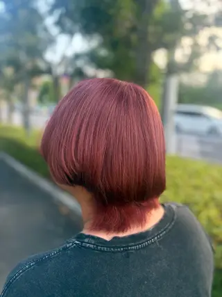 ショート 垢抜けデザイナー/ ハイトーン/朝倉友香のヘアスタイル