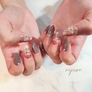 ネイル nailatelier nijiiro.所属・nijiiro🌈 サトウのネイルデザイン