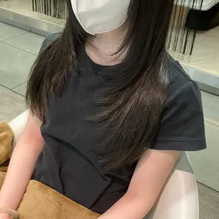 ロング カラー レイヤー/ブリ ーチ/ 岡本美優のヘアスタイル