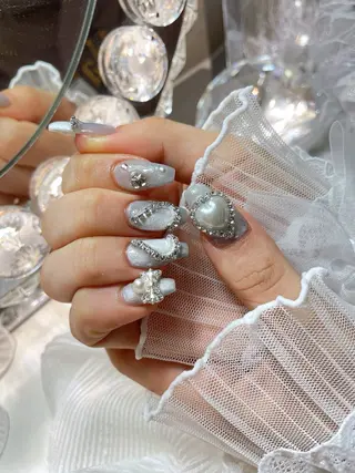 ネイル 23時まで❤︎韓国、 ワンホンネイルのネイルデザイン