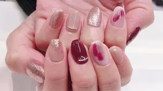 ネイル Blushオーナー Shiinaのネイルデザイン