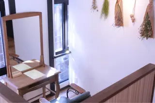 Arly所属・MARU🎀髪質改善 ×コテ巻き風パーマのヘアスタイル