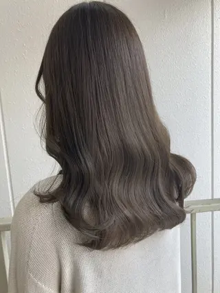ロング roka ノゾミのヘアスタイル