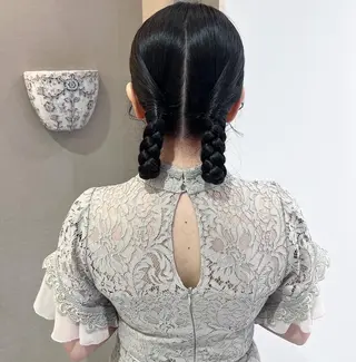 セミロング ヘアアレンジ karin🌛ボブ／ 透明感たっぷりカラーのヘアスタイル