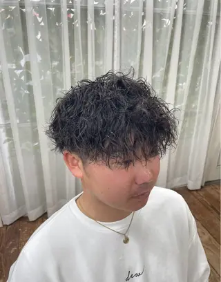 ショート パーマ メンズ 姫路アンメリーアン ダンのヘアスタイル