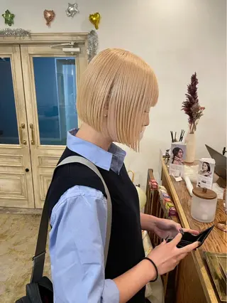 ショート miyu ハイトーンモデル募集のヘアスタイル