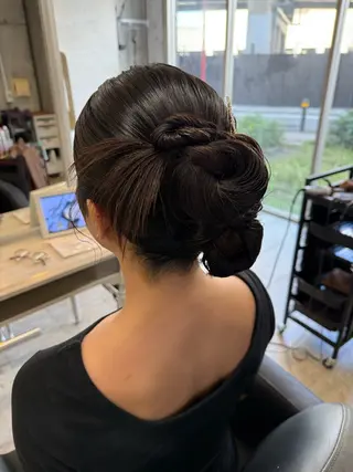 ロング ヘアアレンジ 女性に人気♪ はやしほのかのヘアスタイル