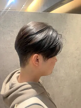 ショート タク エルのヘアスタイル