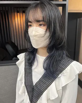 セミロング ブリーチ/ウルフ ハッシュカット/石山のヘアスタイル
