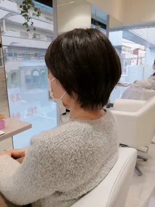 ショート 須藤 百合香のヘアスタイル