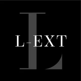 ロング レイヤーカット ベージュ/KANAのヘアスタイル