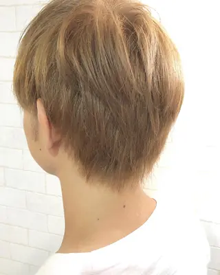 ショート カラー eins.hair所属・過去一の柔髪ヘア 🌿einshairのヘアスタイル