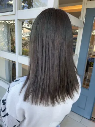 ロング カラー やまもと かのんのヘアスタイル