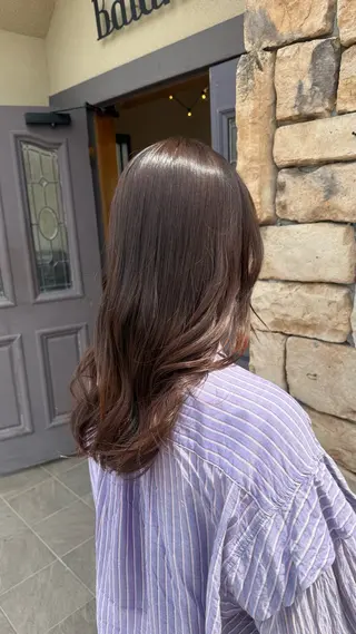 ロング カラー 清水 花菜のヘアスタイル