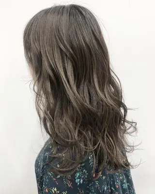 セミロング カラー ヘアアレンジ 【公式】amble luxe池袋東口🩷のヘアスタイル